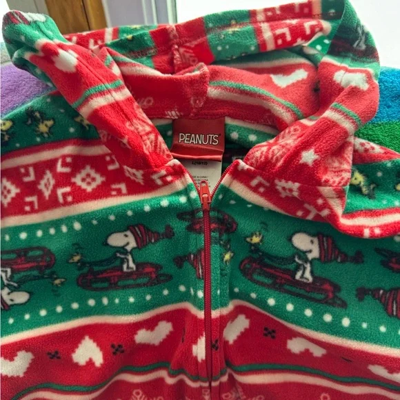 Girls size large 10/12 snoopy peanuts onesie pj pajama with hoodie. Too cute. - Picture 2 of 3